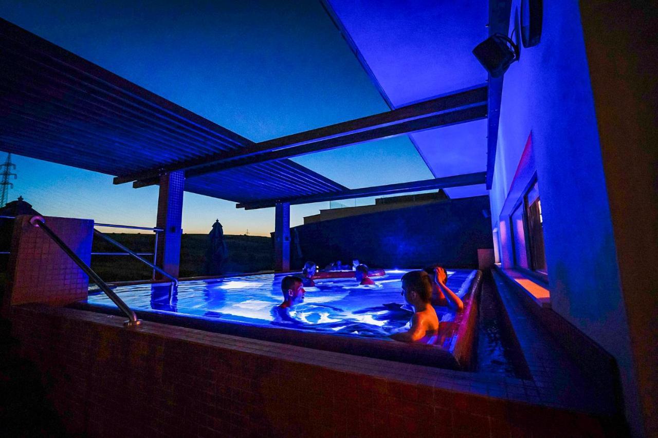 Allure Healthy Hotel & Spa Эгер Экстерьер фото