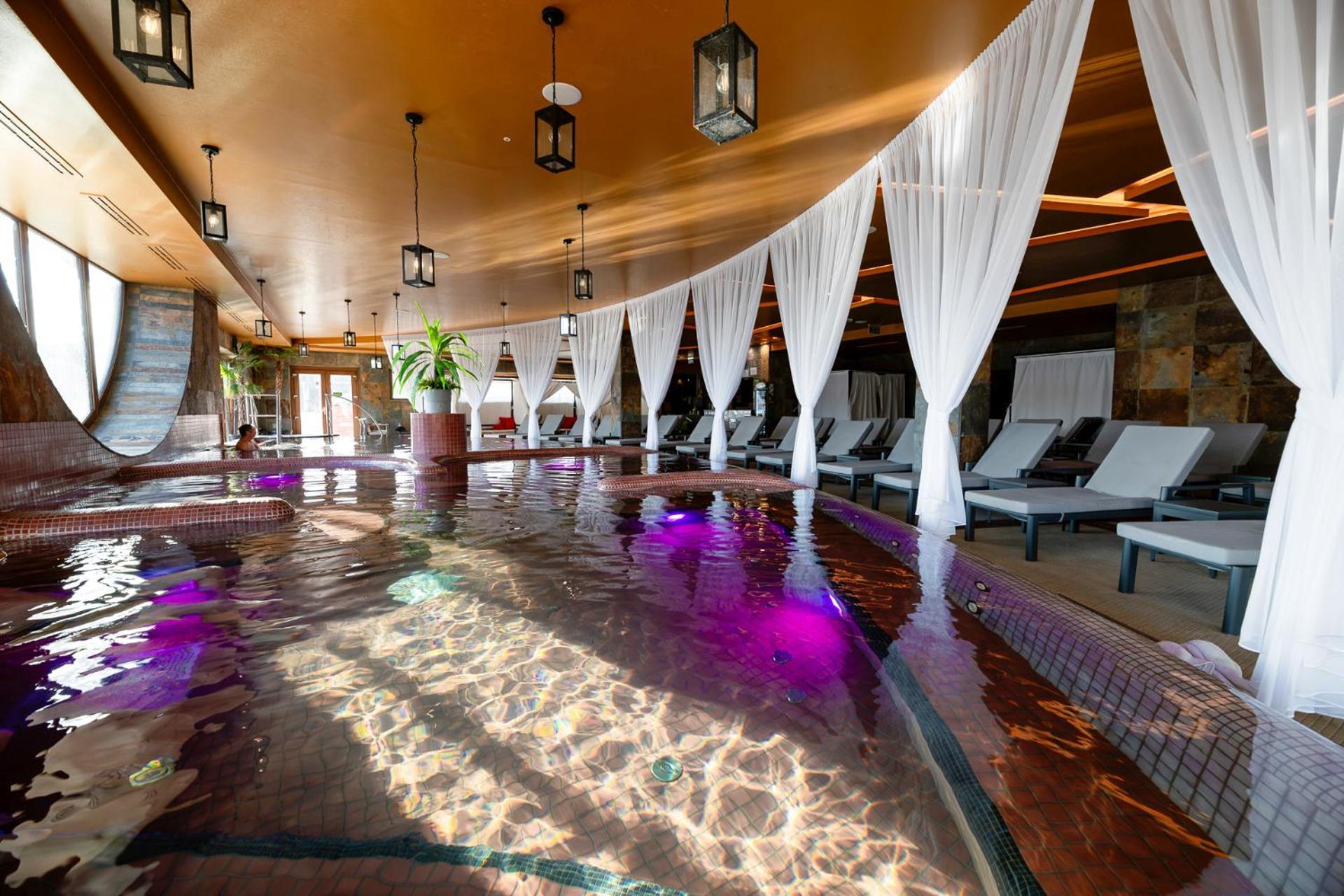 Allure Healthy Hotel & Spa Эгер Экстерьер фото