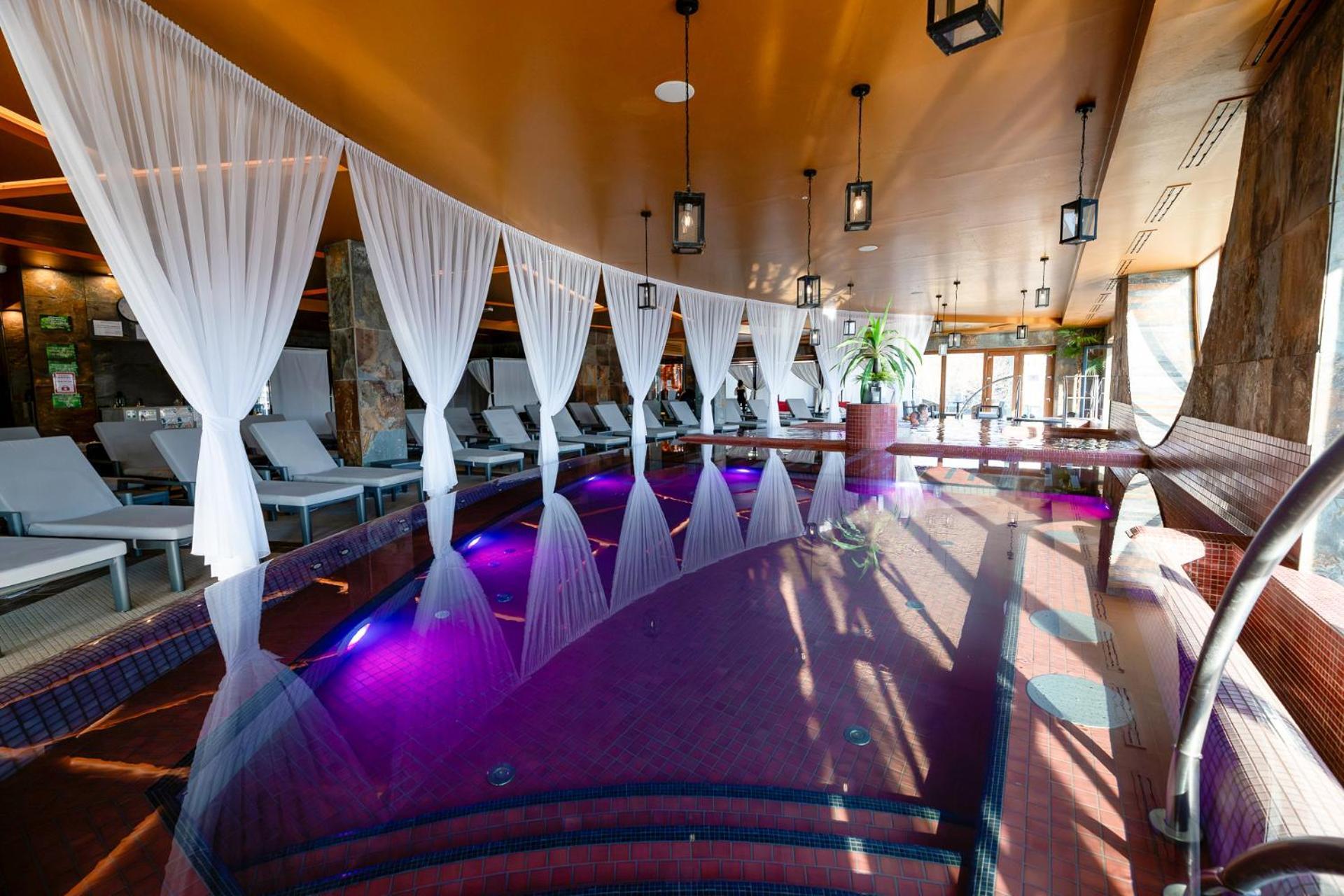Allure Healthy Hotel & Spa Эгер Экстерьер фото